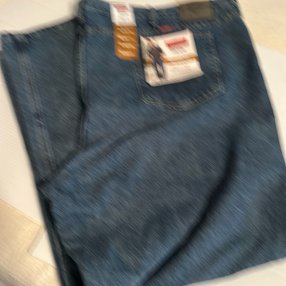 NWT Wrangler Relaxed Fit Jean 58x32 - Picture 8 of 8